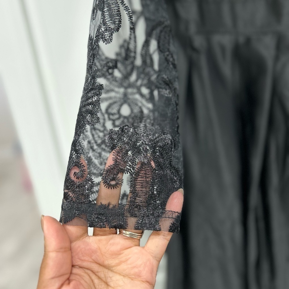 NWOT XPluswear Elegant Black Embroidered Evening Gown - Picture 8 of 9
